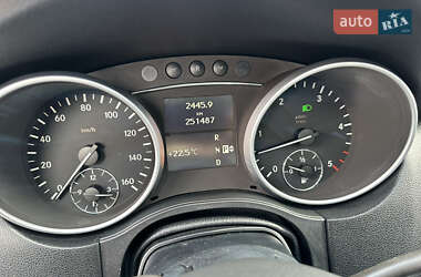 Внедорожник / Кроссовер Mercedes-Benz M-Class 2010 в 