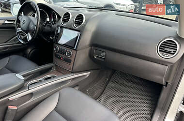 Внедорожник / Кроссовер Mercedes-Benz M-Class 2010 в 