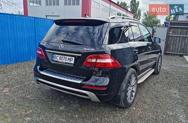Внедорожник / Кроссовер Mercedes-Benz M-Class 2012 в 