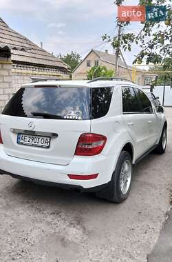 Внедорожник / Кроссовер Mercedes-Benz M-Class 2009 в 