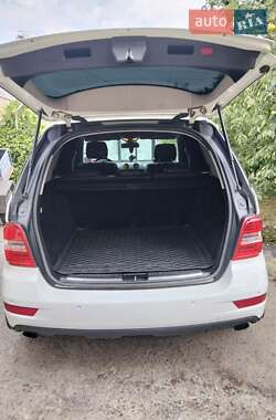 Внедорожник / Кроссовер Mercedes-Benz M-Class 2009 в 