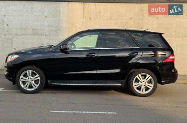 Внедорожник / Кроссовер Mercedes-Benz M-Class 2015 в 