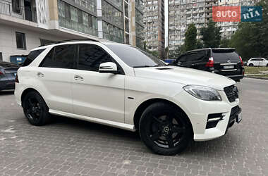 Внедорожник / Кроссовер Mercedes-Benz M-Class 2012 в 