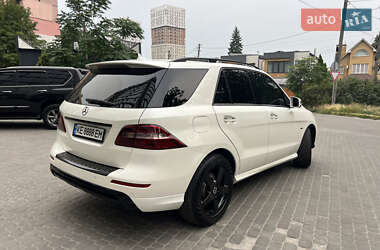 Внедорожник / Кроссовер Mercedes-Benz M-Class 2012 в 