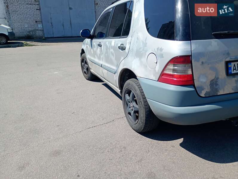 Внедорожник / Кроссовер Mercedes-Benz M-Class 1998 в Днепре фото 5 Внедорожник / Кроссовер Mercedes-Benz M-Class 1998 в Днепре