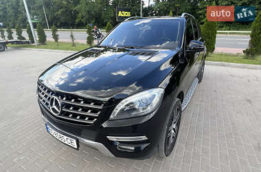 Позашляховик / Кросовер Mercedes-Benz M-Class 2013 в 