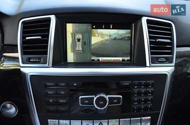 Внедорожник / Кроссовер Mercedes-Benz M-Class 2013 в 