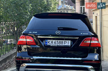 Позашляховик / Кросовер Mercedes-Benz M-Class 2015 в 