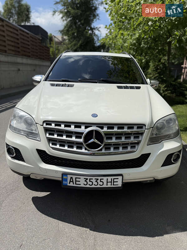 Внедорожник / Кроссовер Mercedes-Benz M-Class 2008 в Днепре фото 2 Внедорожник / Кроссовер Mercedes-Benz M-Class 2008 в Днепре