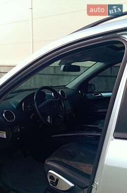 Внедорожник / Кроссовер Mercedes-Benz M-Class 2005 в 