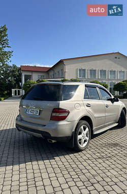 Позашляховик / Кросовер Mercedes-Benz M-Class 2008 в 