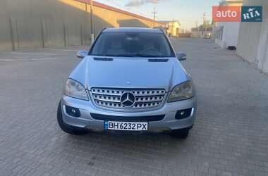 Внедорожник / Кроссовер Mercedes-Benz M-Class 2007 в 