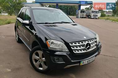 Mercedes-Benz M-Class 2010