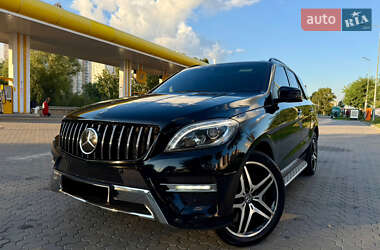Позашляховик / Кросовер Mercedes-Benz M-Class 2014 в Києві