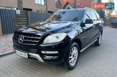 Внедорожник / Кроссовер Mercedes-Benz M-Class 2012 в 