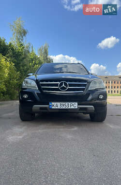 Внедорожник / Кроссовер Mercedes-Benz M-Class 2009 в 