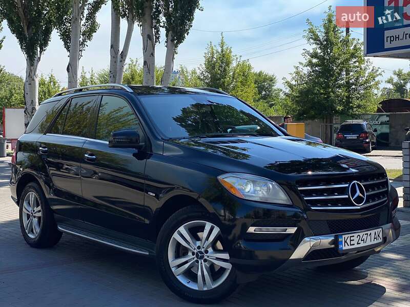 Внедорожник / Кроссовер Mercedes-Benz M-Class 2012 в Днепре