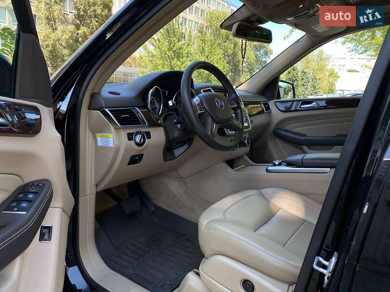 Внедорожник / Кроссовер Mercedes-Benz M-Class 2012 в Днепре