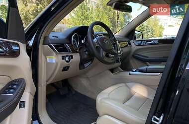 Внедорожник / Кроссовер Mercedes-Benz M-Class 2012 в 