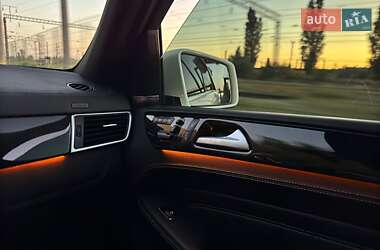 Внедорожник / Кроссовер Mercedes-Benz M-Class 2012 в 