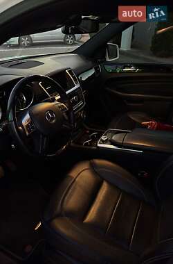Внедорожник / Кроссовер Mercedes-Benz M-Class 2012 в 