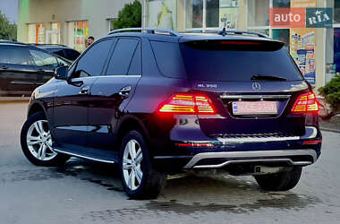 Внедорожник / Кроссовер Mercedes-Benz M-Class 2014 в 