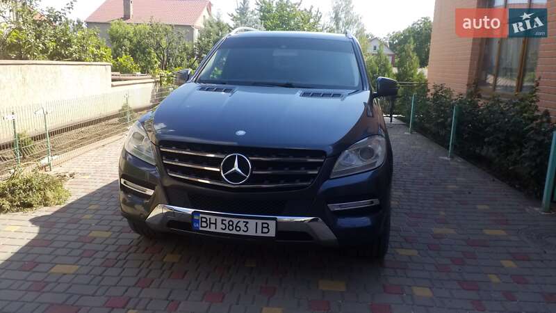 Mercedes-Benz M-Class 2012