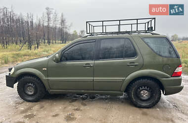 Внедорожник / Кроссовер Mercedes-Benz M-Class 2000 в 