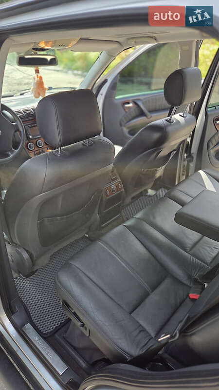 Внедорожник / Кроссовер Mercedes-Benz M-Class 2003 в Ямполе фото 4 Внедорожник / Кроссовер Mercedes-Benz M-Class 2003 в Ямполе