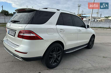 Внедорожник / Кроссовер Mercedes-Benz M-Class 2012 в 