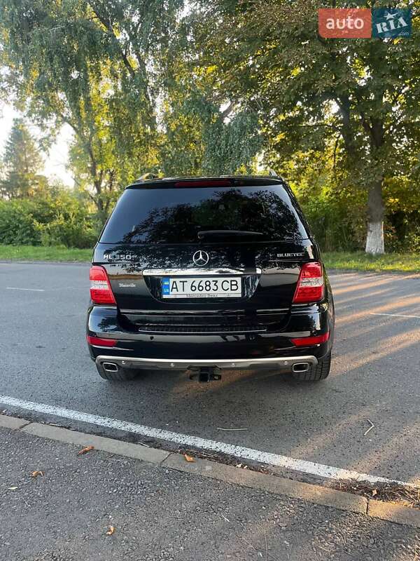 Позашляховик / Кросовер Mercedes-Benz M-Class 2011 в Бурштині