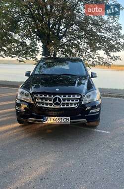 Внедорожник / Кроссовер Mercedes-Benz M-Class 2011 в 