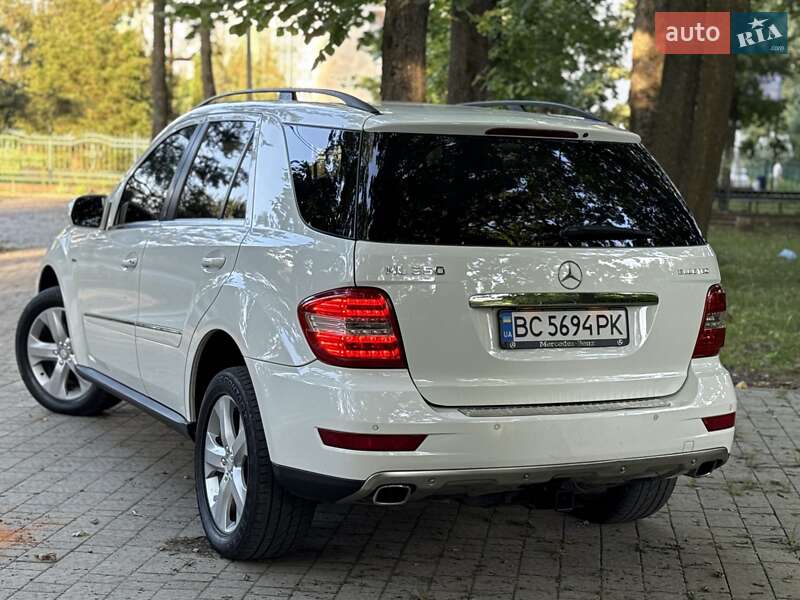 Внедорожник / Кроссовер Mercedes-Benz M-Class 2009 в Львове
