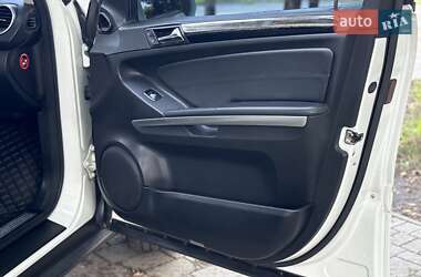 Внедорожник / Кроссовер Mercedes-Benz M-Class 2009 в 