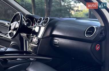 Внедорожник / Кроссовер Mercedes-Benz M-Class 2009 в 