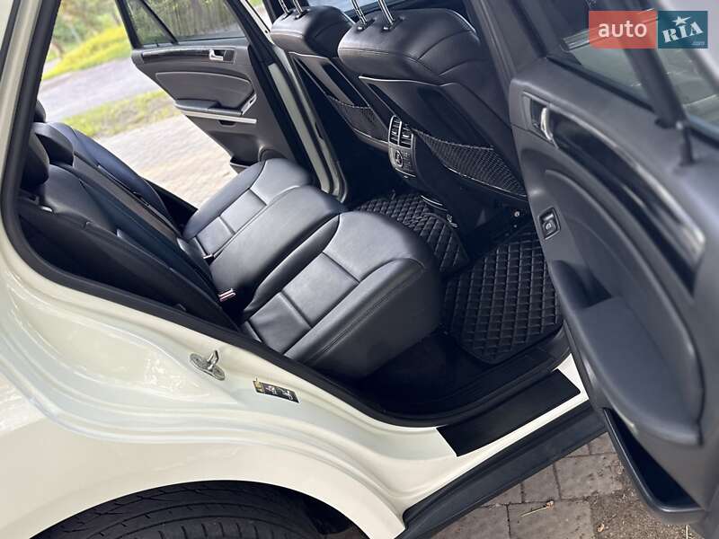 Внедорожник / Кроссовер Mercedes-Benz M-Class 2009 в Львове