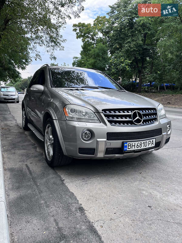Mercedes-Benz M-Class 2008