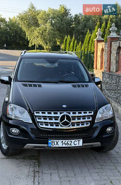 Внедорожник / Кроссовер Mercedes-Benz M-Class 2010 в 