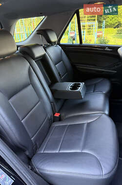 Внедорожник / Кроссовер Mercedes-Benz M-Class 2010 в 