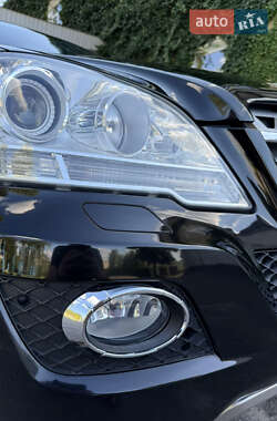 Внедорожник / Кроссовер Mercedes-Benz M-Class 2010 в 