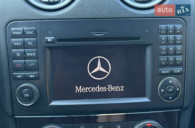 Внедорожник / Кроссовер Mercedes-Benz M-Class 2010 в 