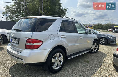 Внедорожник / Кроссовер Mercedes-Benz M-Class 2005 в 