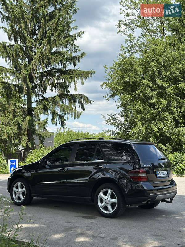 Внедорожник / Кроссовер Mercedes-Benz M-Class 2006 в Черновцах