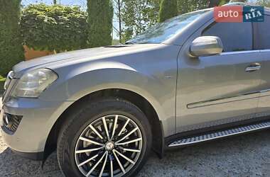 Внедорожник / Кроссовер Mercedes-Benz M-Class 2010 в 