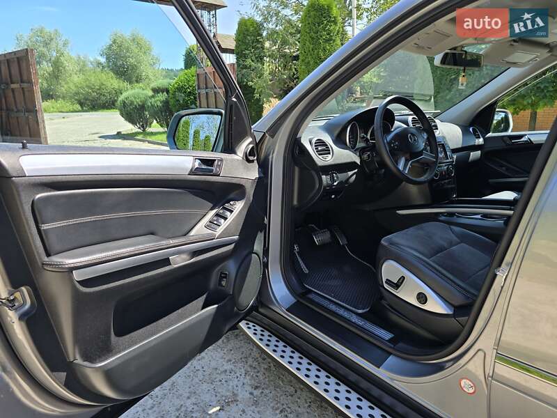 Позашляховик / Кросовер Mercedes-Benz M-Class 2010 в Калуші фото 24 Позашляховик / Кросовер Mercedes-Benz M-Class 2010 в Калуші