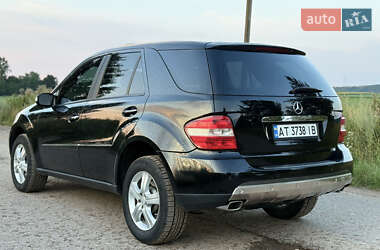 Внедорожник / Кроссовер Mercedes-Benz M-Class 2006 в 
