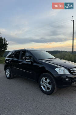 Внедорожник / Кроссовер Mercedes-Benz M-Class 2006 в 
