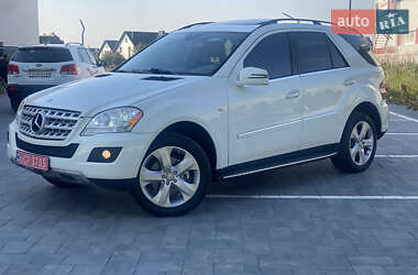Mercedes-Benz M-Class 2011 Mercedes-Benz M-Class 2011