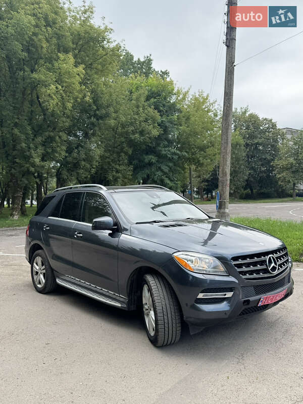 Внедорожник / Кроссовер Mercedes-Benz M-Class 2014 в Калуше
