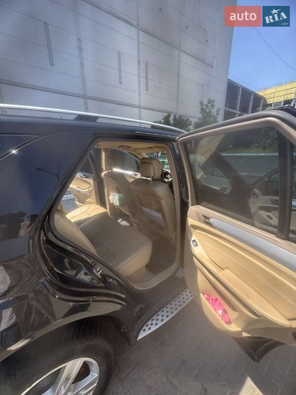 Внедорожник / Кроссовер Mercedes-Benz M-Class 2008 в Черновцах фото 3 Внедорожник / Кроссовер Mercedes-Benz M-Class 2008 в Черновцах